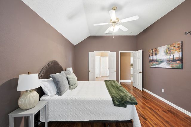 2676 Bent Tree Drive, Hurst, TX 76054