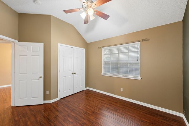 2676 Bent Tree Drive, Hurst, TX 76054