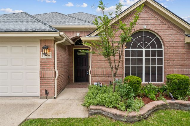 2676 Bent Tree Drive, Hurst, TX 76054