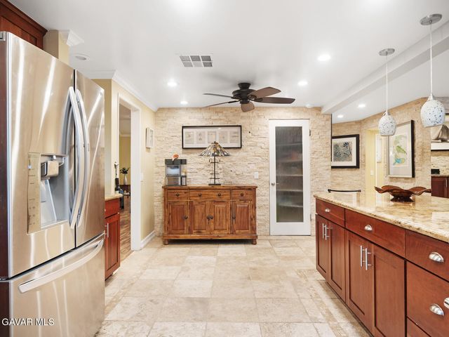 41528 Jacaranda Street, Palmdale, CA 93551