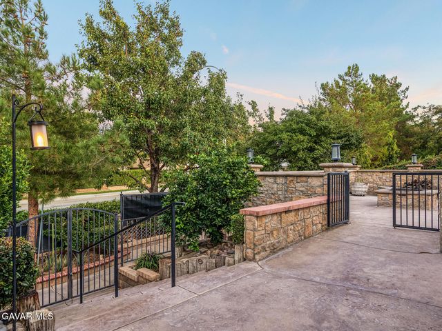 41528 Jacaranda Street, Palmdale, CA 93551