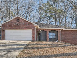 1321 Beeblossom Trail, Lawrenceville, GA 30044