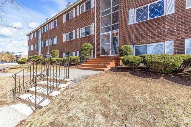 30 Fernview Ave 4, North Andover, MA 01845