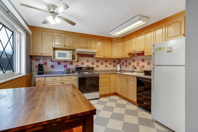 30 Fernview Ave 4, North Andover, MA 01845