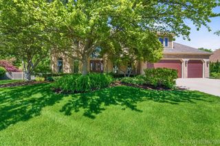 230 Persimmon Drive, St. Charles, IL 60174