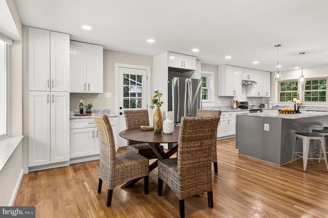 3719 IVYDALE DR, Annandale, VA 22003