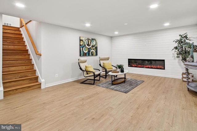 3719 IVYDALE DR, Annandale, VA 22003