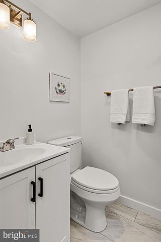 3719 IVYDALE DR, Annandale, VA 22003
