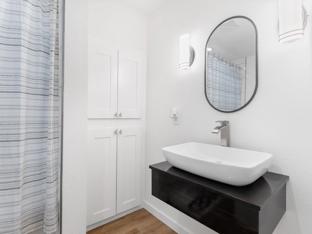 804 Peach Street, El Campo, TX 77437