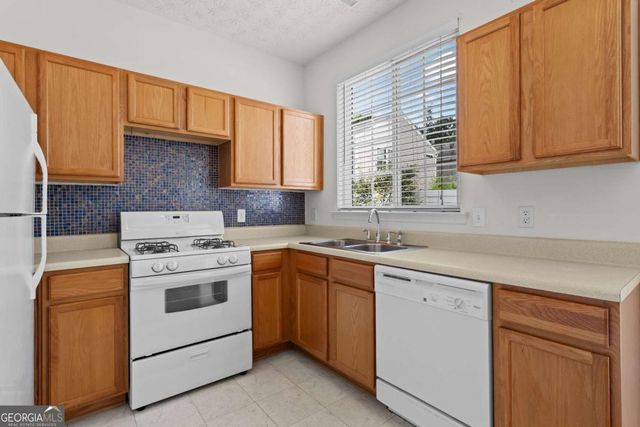 196 Swanee Lane, Woodstock, GA 30188