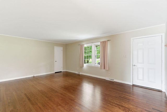 5666 Winchester Road, Lexington, KY 40509