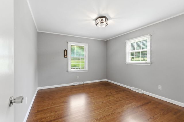 5666 Winchester Road, Lexington, KY 40509