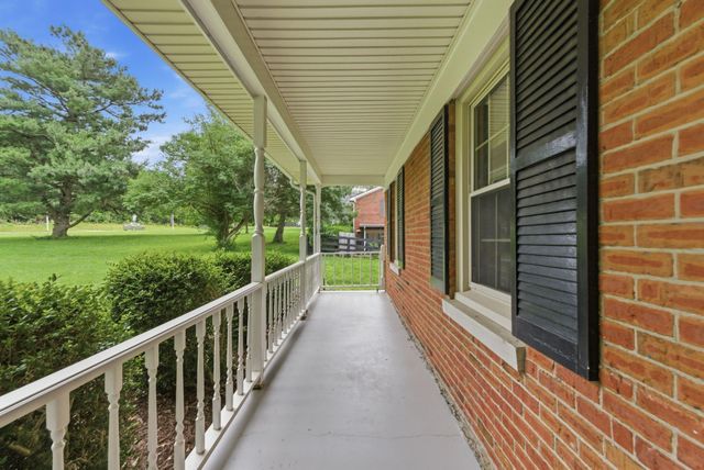 5666 Winchester Road, Lexington, KY 40509