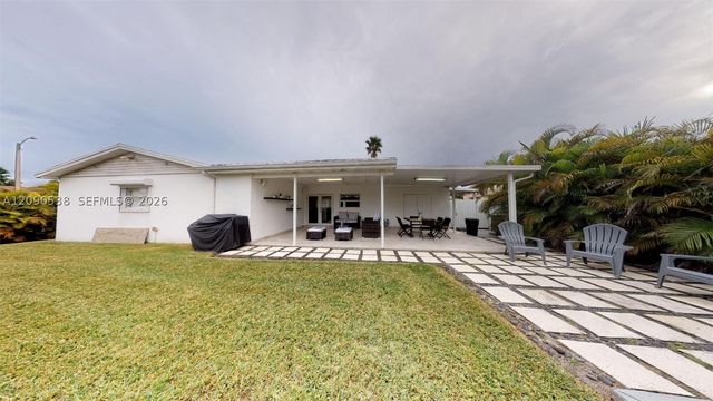 10805 SW 156th Ter, Miami, FL 33157