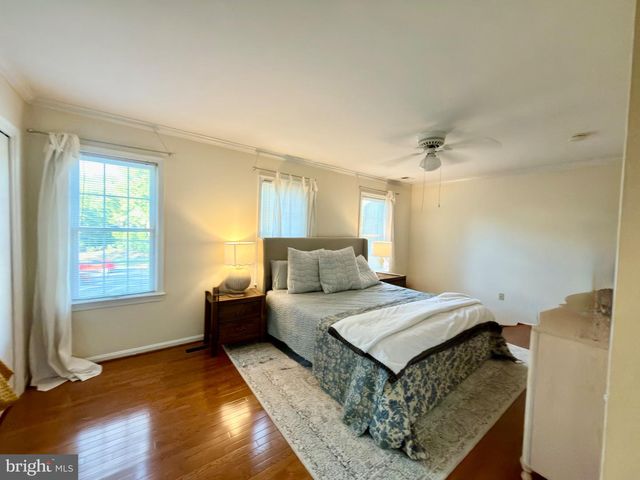 8535 HILLTOP RD, Vienna, VA 22180