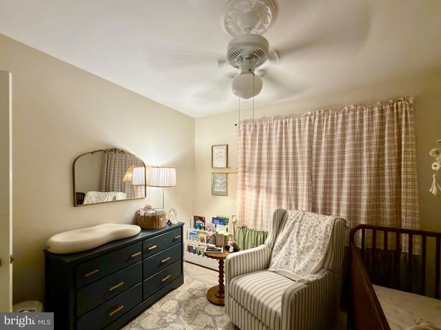 8535 HILLTOP RD, Vienna, VA 22180