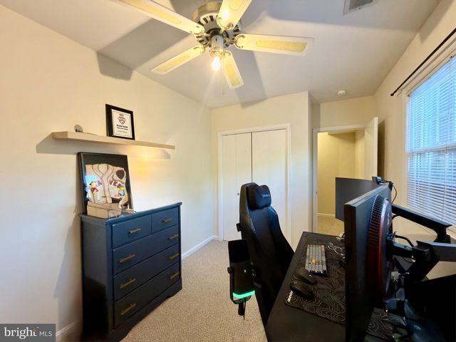 8535 HILLTOP RD, Vienna, VA 22180