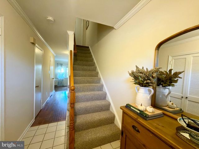8535 HILLTOP RD, Vienna, VA 22180