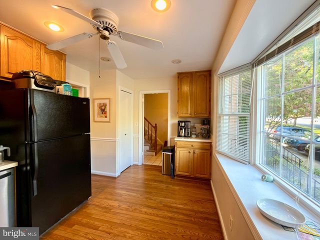 8535 HILLTOP RD, Vienna, VA 22180