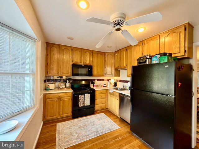 8535 HILLTOP RD, Vienna, VA 22180