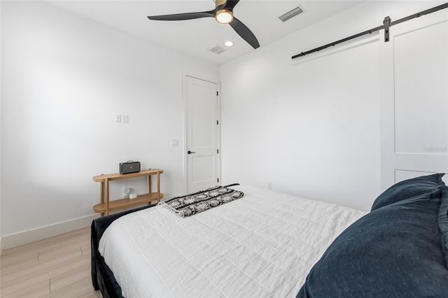 501 W WARREN AVENUE 2, Tampa, FL 33602