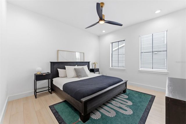 501 W WARREN AVENUE 2, Tampa, FL 33602