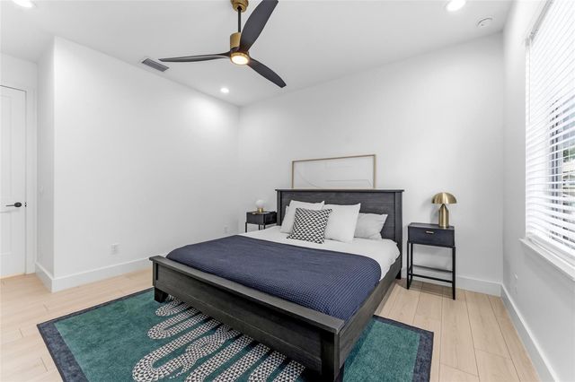 501 W WARREN AVENUE 2, Tampa, FL 33602