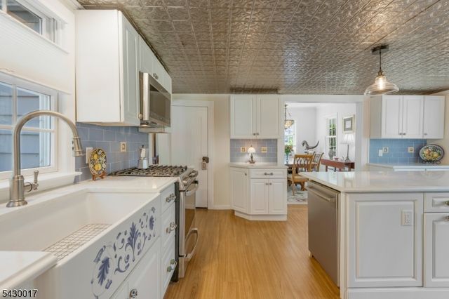 1048 State Route 28, Branchburg Twp., NJ 08876