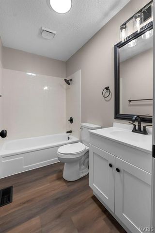 906 Glencoe, Park Hills, MO 63601