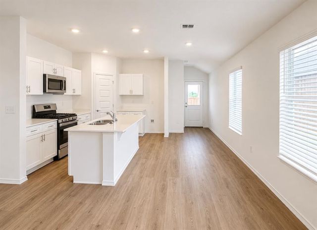 12917 Florence Lane, Yukon, OK 73099