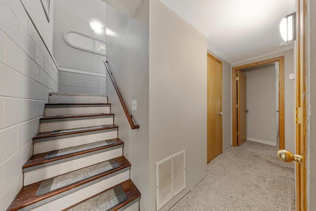 1858 Kennedy Court, Northfield, MN 55057