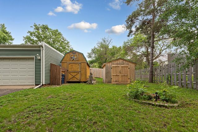 1858 Kennedy Court, Northfield, MN 55057