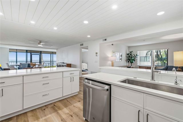 3420 WILD OAK BAY BOULEVARD 119, Bradenton, FL 34210