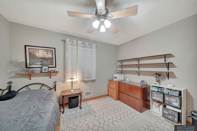 8121 A Street, Lincoln, NE 68510