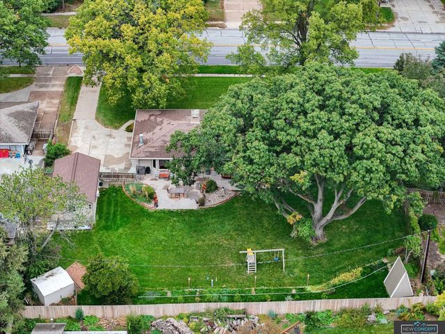 8121 A Street, Lincoln, NE 68510