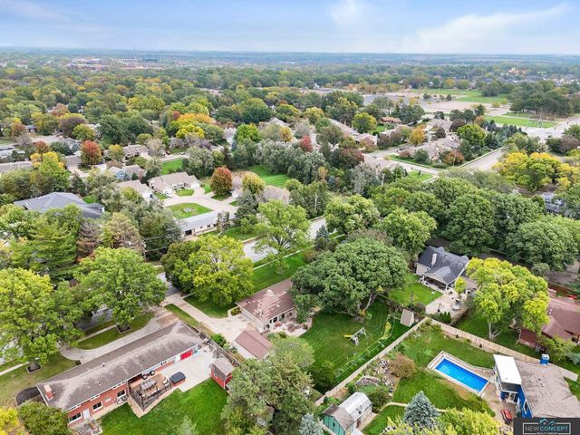 8121 A Street, Lincoln, NE 68510