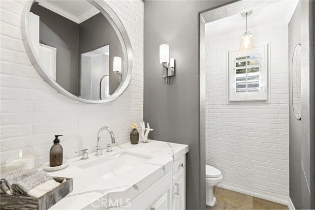 10885 Silverado, Tustin, CA 92782