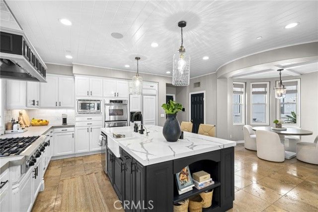 10885 Silverado, Tustin, CA 92782