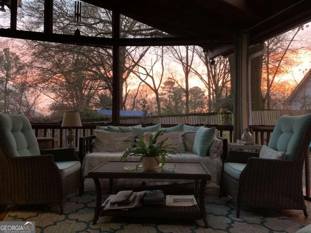 176 Sisson Avenue NE, Atlanta, GA 30317