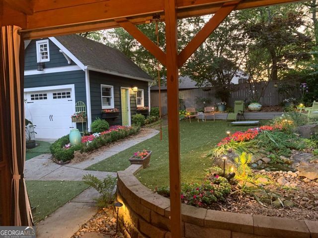 176 Sisson Avenue NE, Atlanta, GA 30317