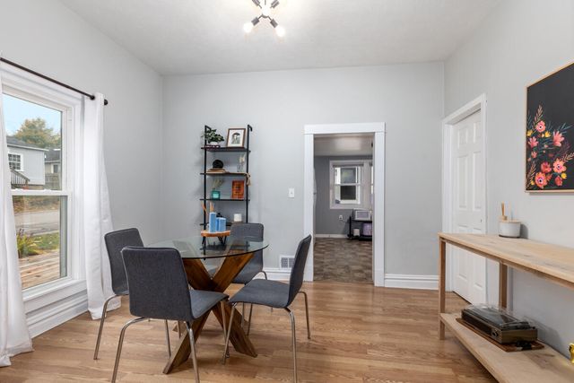 536 Wright Street Ne, City Of Grand Rapids, MI 49505