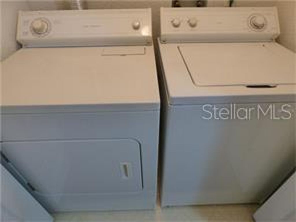 Image 13 of property listing at 13917 FAIRWAY ISLAND DRIVE 917, Orlando, FL 32837