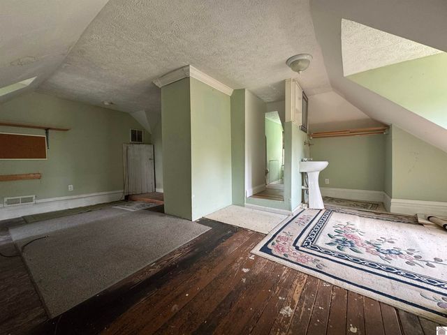 209 Cadiz Street, Princeton, KY 42445