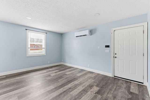 3423 Elm Hill Pike, Nashville, TN 37214