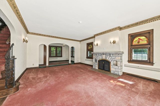 N87W15714 Kenwood BOULEVARD, Menomonee Falls, WI 53051