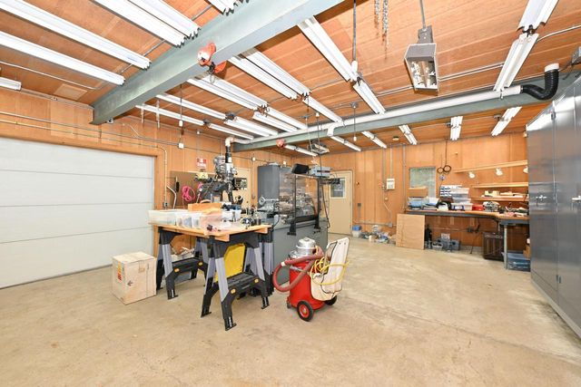 N87W15714 Kenwood BOULEVARD, Menomonee Falls, WI 53051