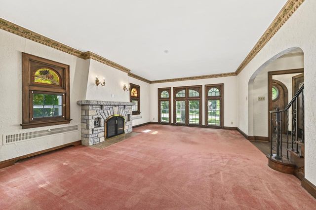 N87W15714 Kenwood BOULEVARD, Menomonee Falls, WI 53051