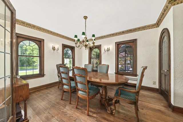 N87W15714 Kenwood BOULEVARD, Menomonee Falls, WI 53051