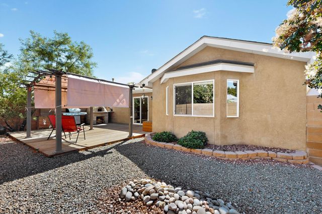 7471 Sanderling Road NW, Albuquerque, NM 87114