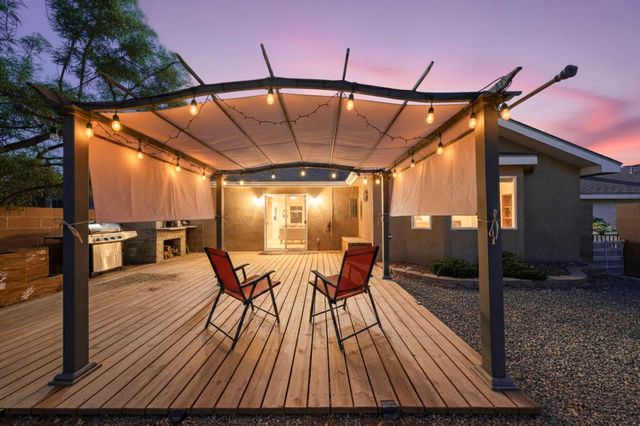 7471 Sanderling Road NW, Albuquerque, NM 87114